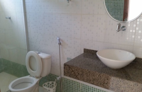 Itacimirim House | Charming and comfortable beach house with 4 suites, pool and 80mts from the beach