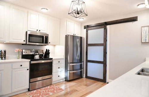 Rossville House | Charming and convenient 3/2 10 minutes from downtown Chattanooga