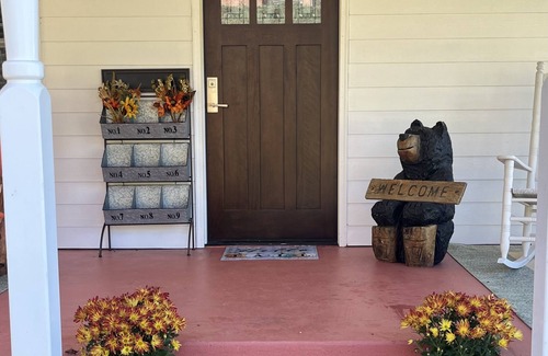 Waynesville House | Charming and cozy 1920's bungalow with mountain views. Pet-friendly