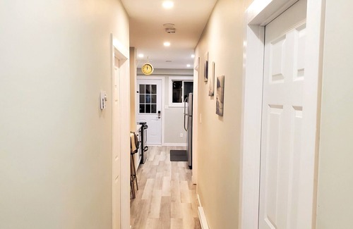Cornwall Apartment | Charming and Cozy 2 Bed Apt near St Lawrence River