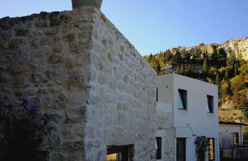 Scicli House | Charming and independent San Bartolomeo house in the historic center of Scicli