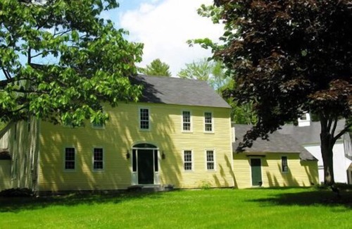 Kennebunkport Apartment | Charming and Romantic Arundel Farm. Close to all Beaches in the Kennebunks!