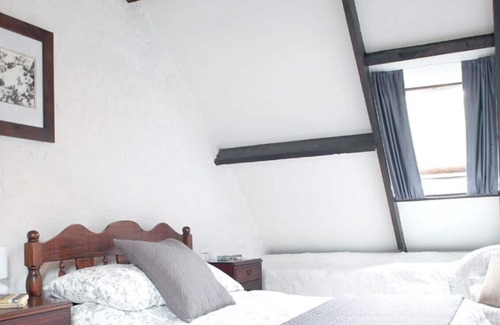 Ploerdut Cottage | Charming and spacious 3-bedroom gite with lots of character, in rural setting