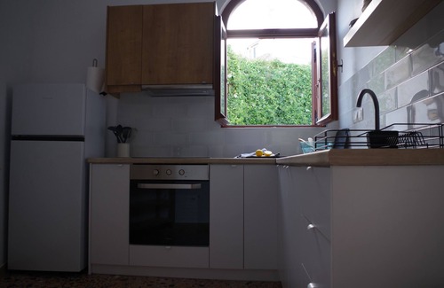 Sellia House | Charming and stylish Greek village house, just 10 mins from the beach
