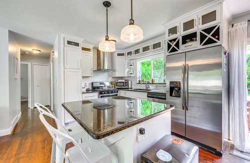 Mitchell House | Charming Ann Arbor Getaway w/Deck: Near Downtown!