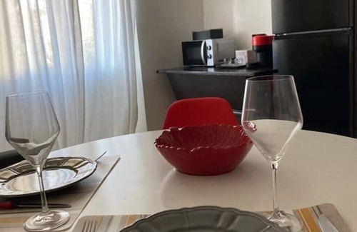 Nova Milanese Apartment | Charming Apartment Suite Lemons