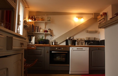 Vannes Apartment | charming apartment building 19th in historic city center.
