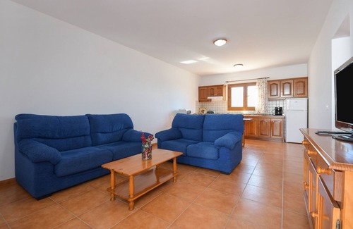 Caleta de Sebo Apartment | Charming Apartment "Flor Seis" with Sea View or Mountain View, Wi-Fi & Terrace
