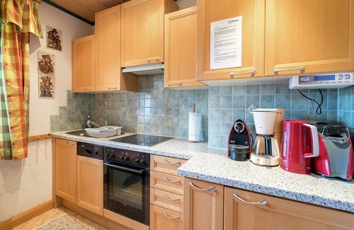 Kitzbuehel Apartment | Charming Apartment in Kitzbuhel with Balcony