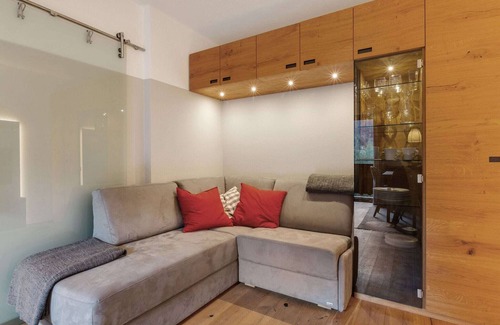 Jochberg Apartment | Charming Apartment in Jochberg with Balcony