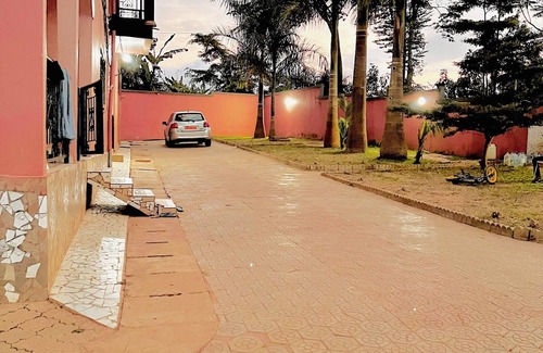 Yaounde Apartment | Charming apartment in delightful Yaoundé with AC