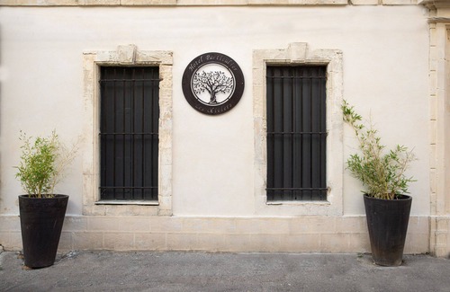 Arles City Centre Apartment | Charming apartment in historic building