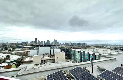 Minor Apartment | Charming apartment in superb Seattle with WiFi, AC