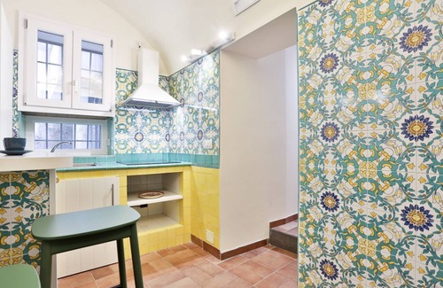 Rione Duomo Apartment | Charming apartment that accommodates up to 5 people with great comfort. The accommodation is located in the historic center (ZTL), just 500m from the Duomo and a stone's throw from Piazza Sedile del Campo, the Verdi Theater and the Villa Comunale, an ide