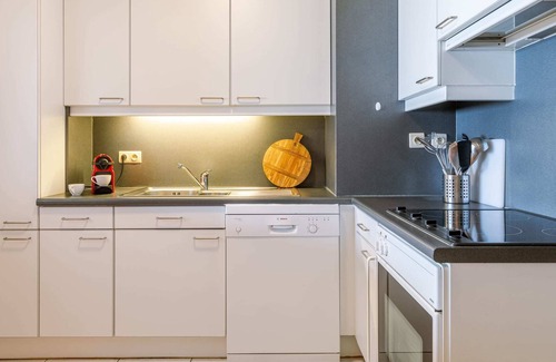 Mariakerke Apartment | Charming apartment with frontal seaview