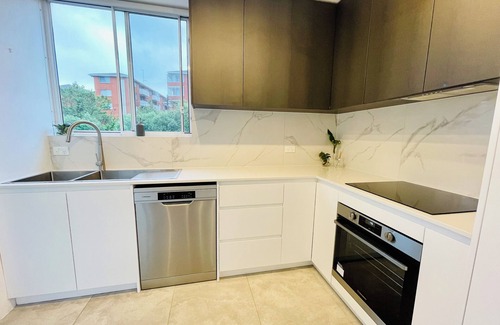 Randwick Apartment | Charming apartment with green aspects in vibrant Randwick