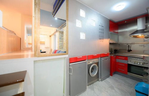 Ibiza Apartment | Charming Apartment with Private Patio in the Heart of Madrid, In Front of Retiro Park MPE51
