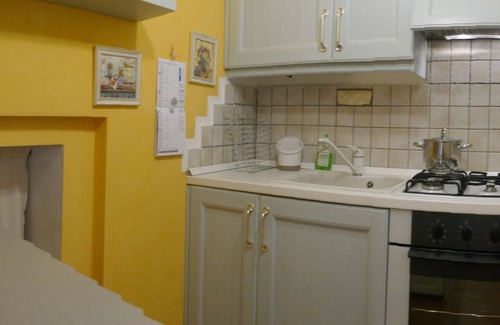 Lazise Apartment | Charming apartment, with pool in countryside 1.200m from Town