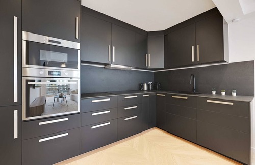 Suresnes Apartment | Charming Apt with AC & balcony