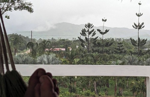 Dangriga Apartment | Charming apt with rooftop palapa bar & splash pool