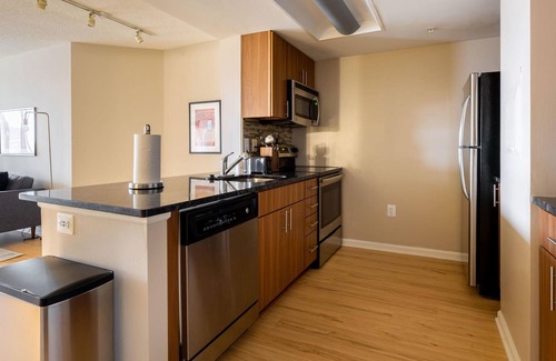 Radnor - Fort Myer Heights Apartment | Charming Arlington 1BR Apt w/Gym, 5mi to Dtwn DC