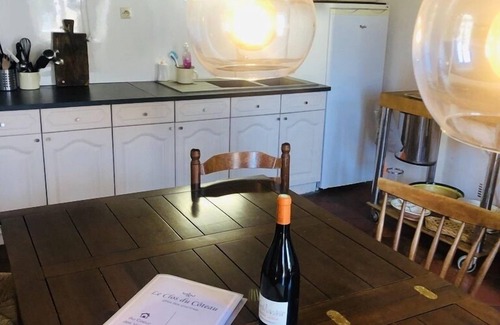 Pouille House | Charming authentic French holiday home on a hill surrounded by vineyards