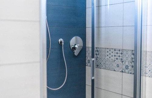 Neive Bed & Breakfast | Charming B&B with WiFi and AC in picturesque Piemonte