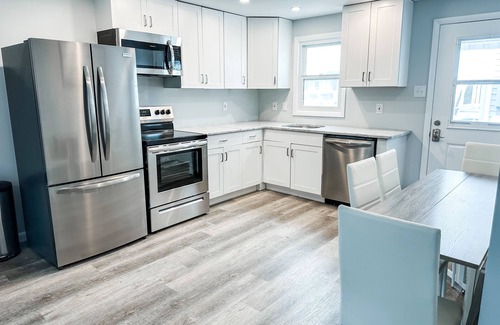 Brigantine House | ~Charming Beach Block Bungalow ~ Steps to the Ocean