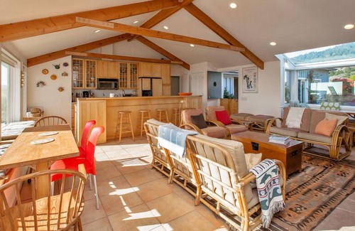 Stinson Beach House | Charming Beachfront Home in Seadrift