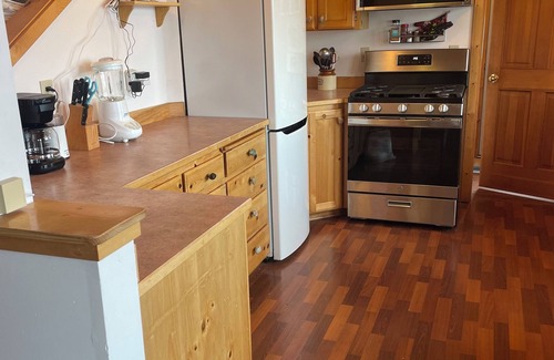 Langley Cottage | Charming beachfront 1-bedroom cottage near Langley, Whidbey Island Washington.