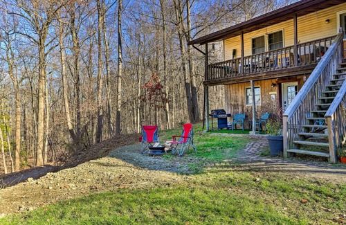 Beacon Apartment | Charming Beacon Apt with Fire Pit Near Hiking!