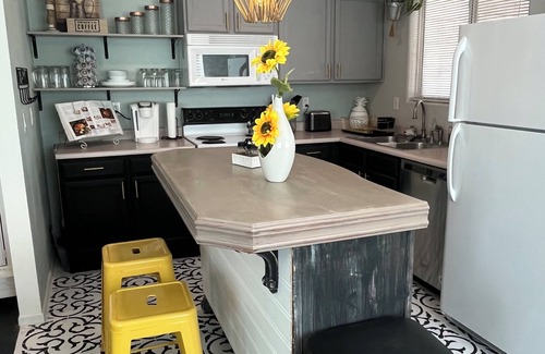 Deer Valley House | Charming bedroom in a house with WiFi, AC, & more in welcoming Phoenix!