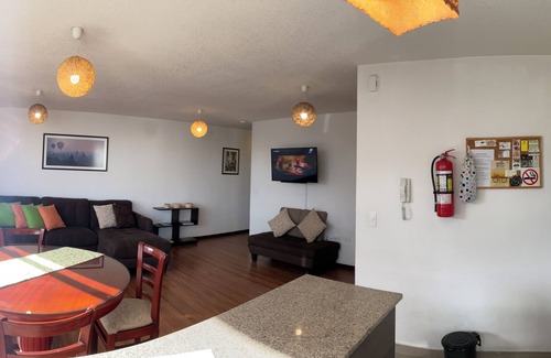 La Paz Apartment | Charming Bohemian Suite with Mountain Views in Quito’s Artistic Heart