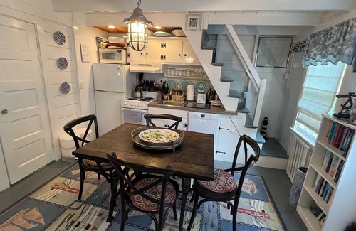 Brant Point Cottage | Charming Brant Point Rose Covered Cottage - with Smart TVs, Free WIFI and AC