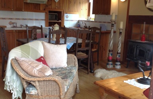 Lignol Cabin | Charming Breton cottage in a secluded woodland setting with pool, and spa
