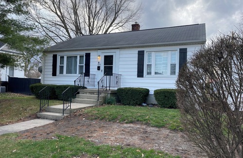 Arthur House | Charming Bungalow Nestled in the Heart of Amish Country!