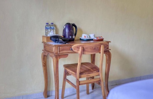 Penida Island House | Charming bungalow with WiFi and AC near crystal bay beach