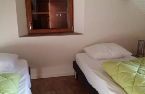 Saint-Mars-d'Outille Cottage | Charming Cottage: 3BR, Cozy Fireplace, Large Garden, Near Bercé Forest