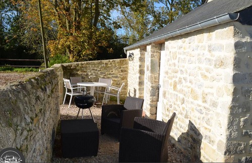 Sainte-Marie-du-Mont Cottage | Charming Countryside Cottage: Garden, BBQ, Near Utah Beach, Family-Friendly with Modern Amenities