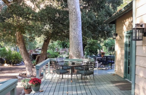 Silverado House | Charming cabin getaway in tranquil Silverado Canyon in the Santa Ana Mountains