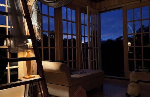Greenfield Cabin | Charming cabin in delightful Greenfield New Hampshire with WiFi access