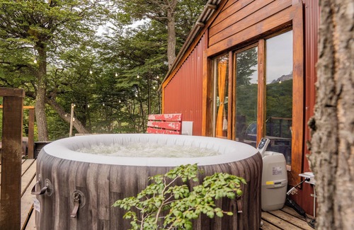 Province of Tierra del Fuego Cabin | Charming Cabin in the Woods with Jacuzzi and Movie Theater
