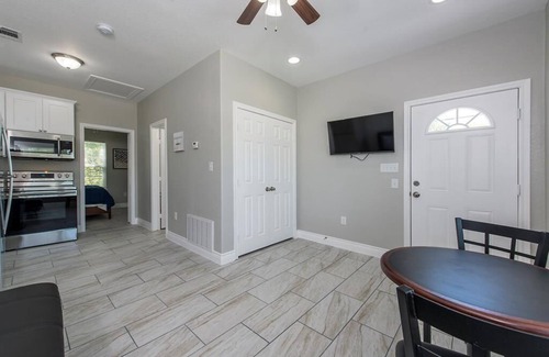 San Leon Cabin | Charming cabin with full kitchen! Unit 1/6