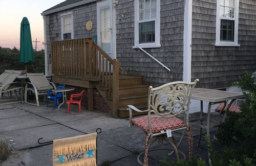 East Sandwich Cottage | Charming Cape Cod Private Beach Cottage at the Bay!