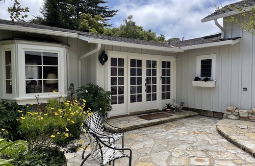 Northwest Carmel House | Charming Carmel home - Walk to beach and town!