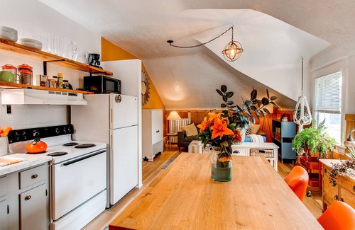 Alamo Placita House | Charming Carriage House in Capital Hill