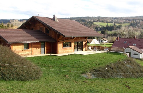Foncine-le-Haut Ski Chalet | Charming chalet "les Eterles" 4 épis gite de france overlooking the valley