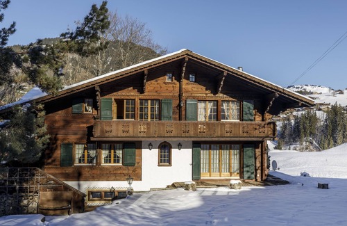 Gstaad Ski Chalet | Charming Chalet Gstaad