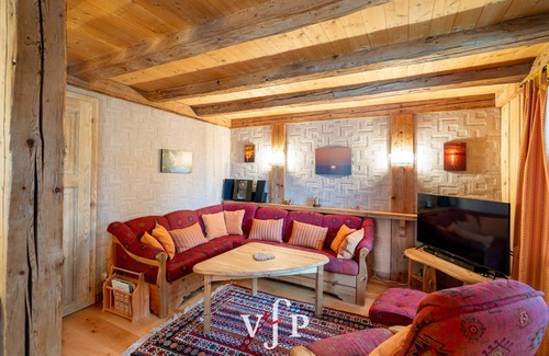 Verbier Ski Chalet | Charming chalet located in Patier, with a south facing terrace offering wonderful views.*Ups