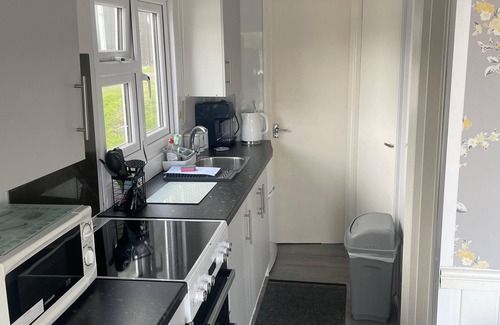 Aberystwyth Ski Chalet | Charming Chalet Nestled in heart of Clarach Bay